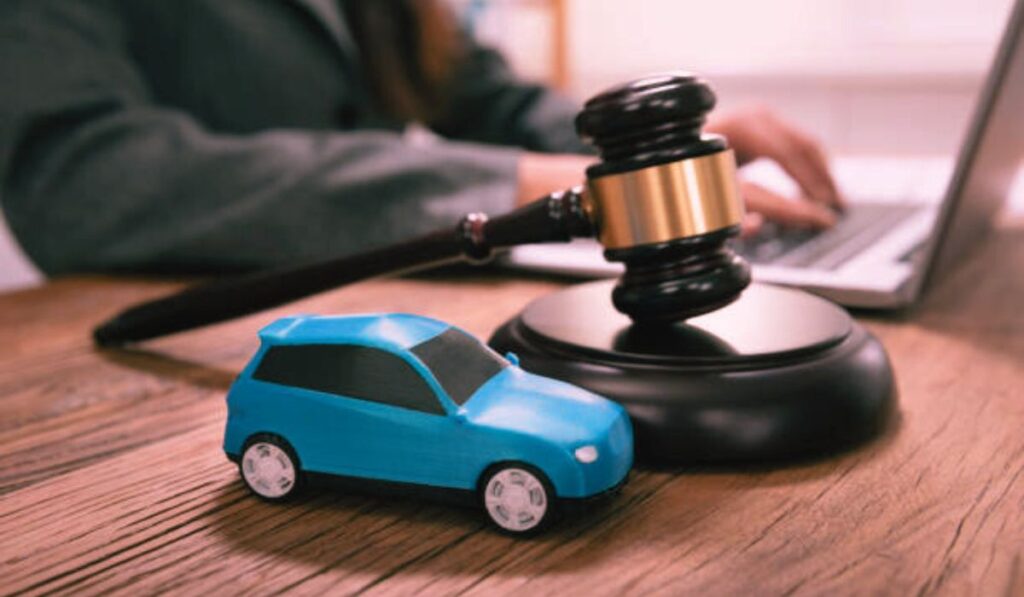 Best lawyers for tucrk accidents insurance